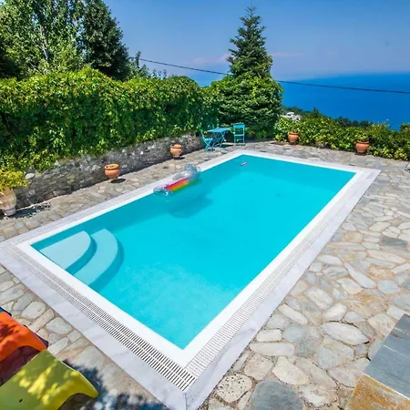 아파트 Elegant By The Pool At